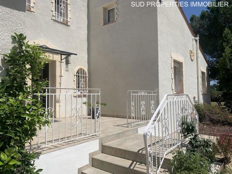 Propriété - 200 m² - 7 pièces