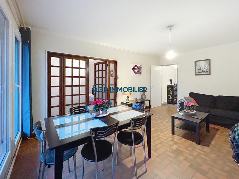 Appartement - 80 m² - 4 pièces