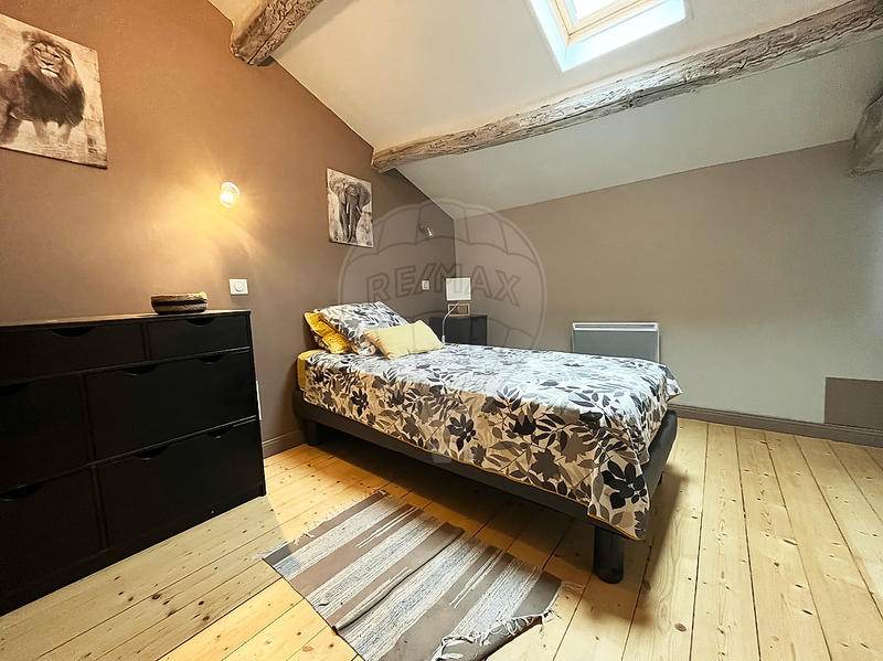 Demeure - 200 m² - 10 pièces