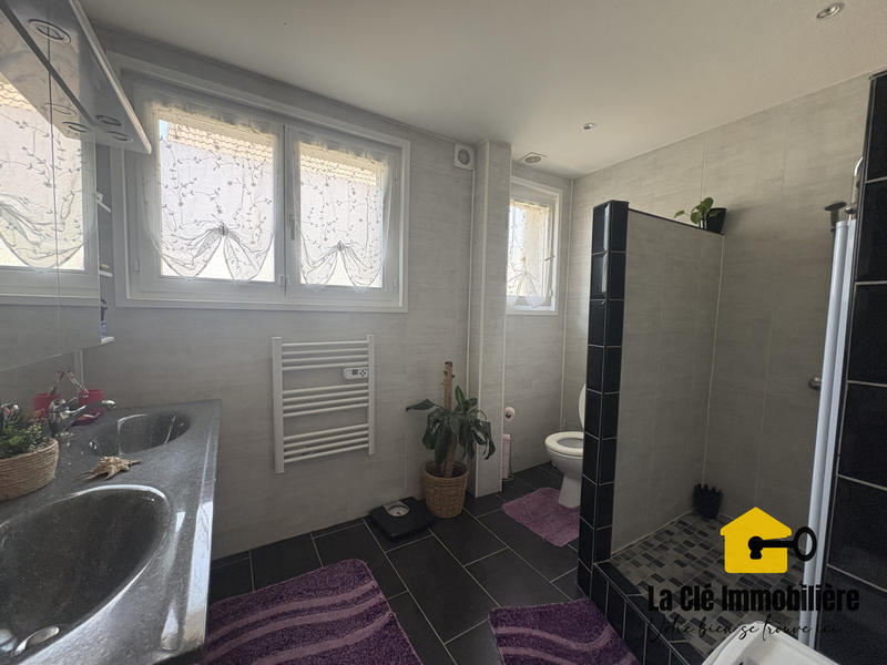 Maison - 170 m² - 6 pièces