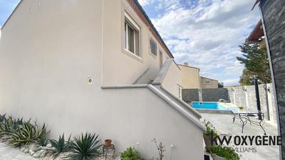 Villa - 100 m² - 5 pièces