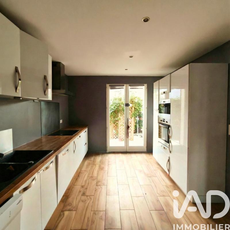 Maison - 95 m² - 6 pièces