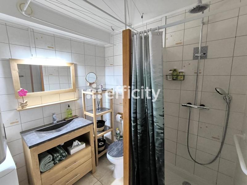 Studio - 30 m² - 1 pièce