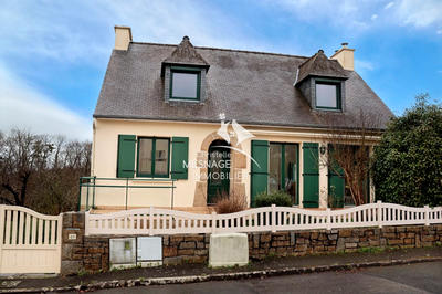 Maison - 123 m² - 6 pièces