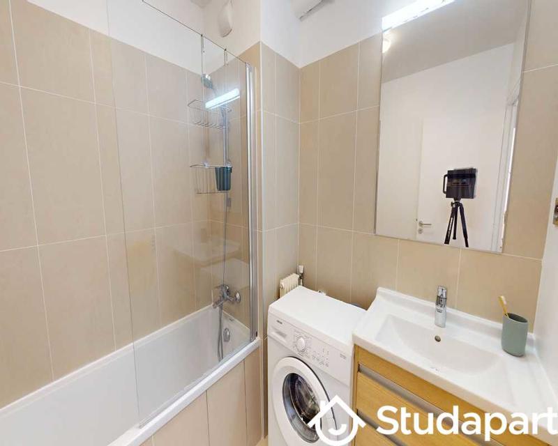 Chambre - 110 m² - 1 pièce