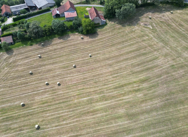 Maison - 326 m² - 3 pièces