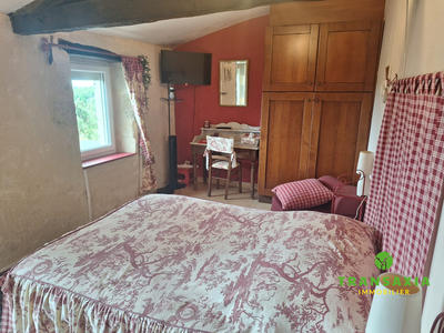 Maison ancienne - 520 m² - 12 pièces