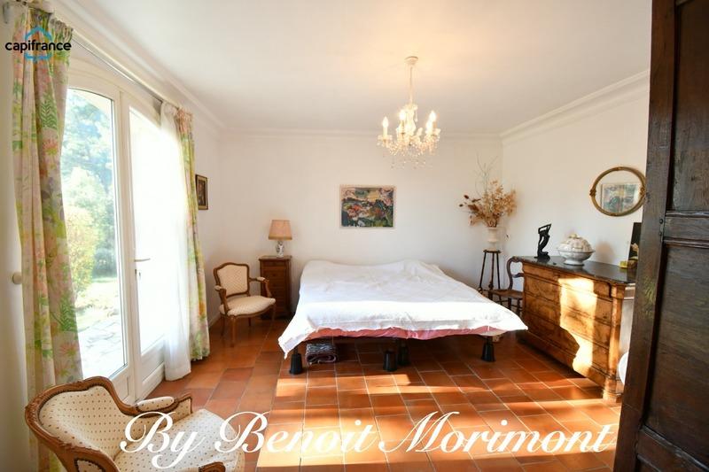 Maison - 234 m² - 5 pièces