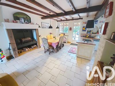 Maison - 290 m² - 8 pièces