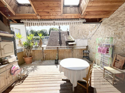 Appartement - 95 m² - 3 pièces