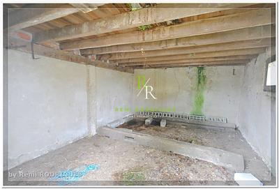 Parking / Garage - 60 m²