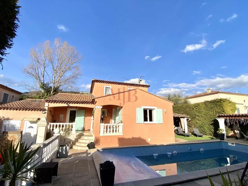 Villa - 129 m² - 5 pièces