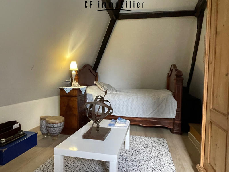 Maison - 210 m² - 7 pièces