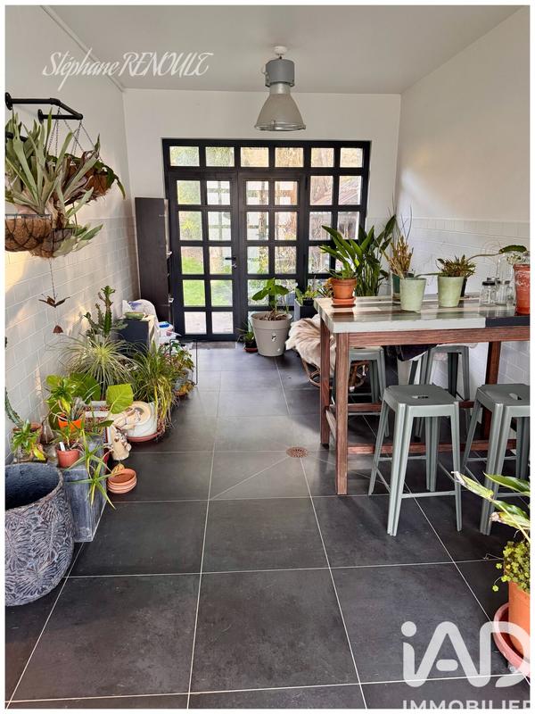 Maison - 218 m² - 6 pièces