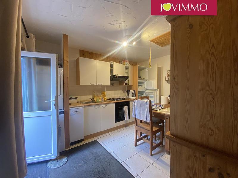 Maison - 335 m² - 16 pièces