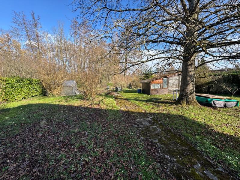 Terrain constructible - 3 552 m²
