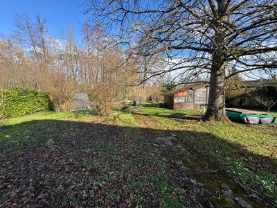 Terrain constructible - 3 552 m²