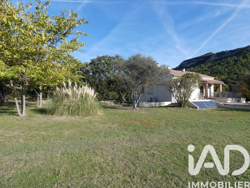 Maison - 104 m² - 5 pièces