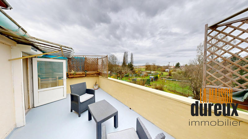 Appartement - 98 m² - 3 pièces