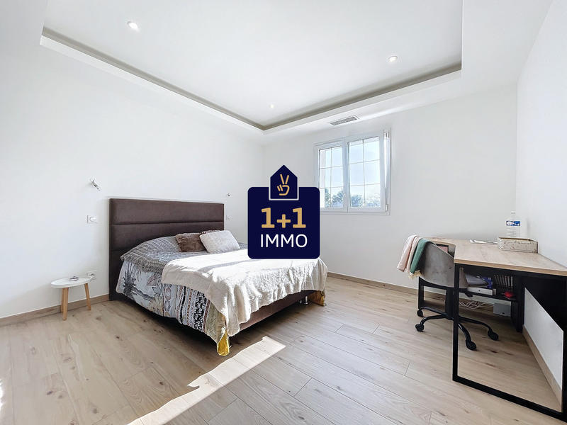 Villa - 687 m² - 13 pièces