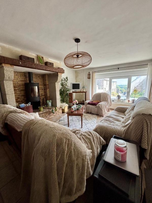 Maison - 180 m² - 7 pièces