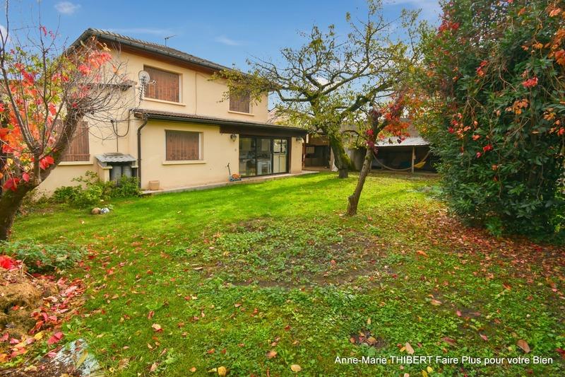 Maison - 200 m² - 8 pièces