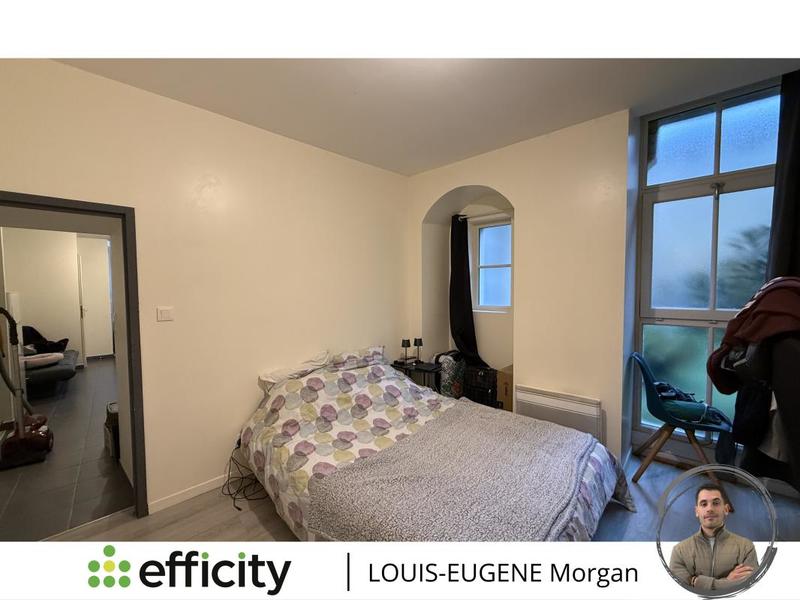 Immeuble - 150 m² - 10 pièces