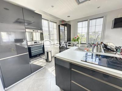 Maison - 135 m² - 6 pièces