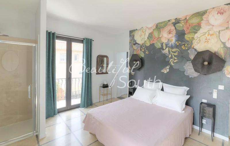 Maison chambre d'hôtes - 305 m² - 8 pièces