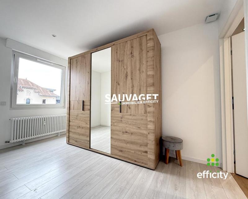 Appartement - 94 m² - 4 pièces