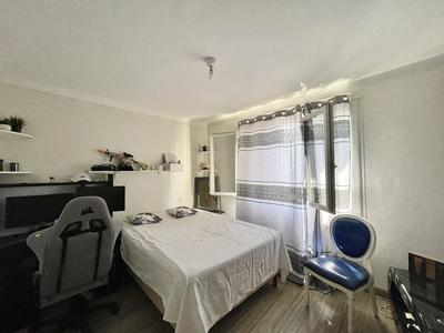 Maison - 95 m² - 6 pièces