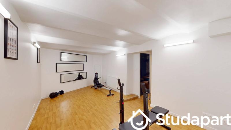 Chambre - 13 m² - 1 pièce