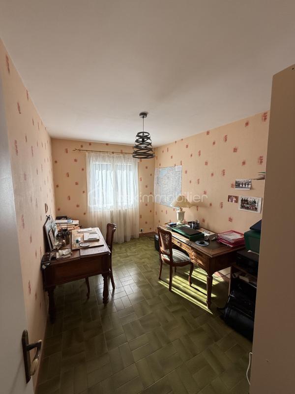 Maison traditionnelle - 140 m² - 6 pièces