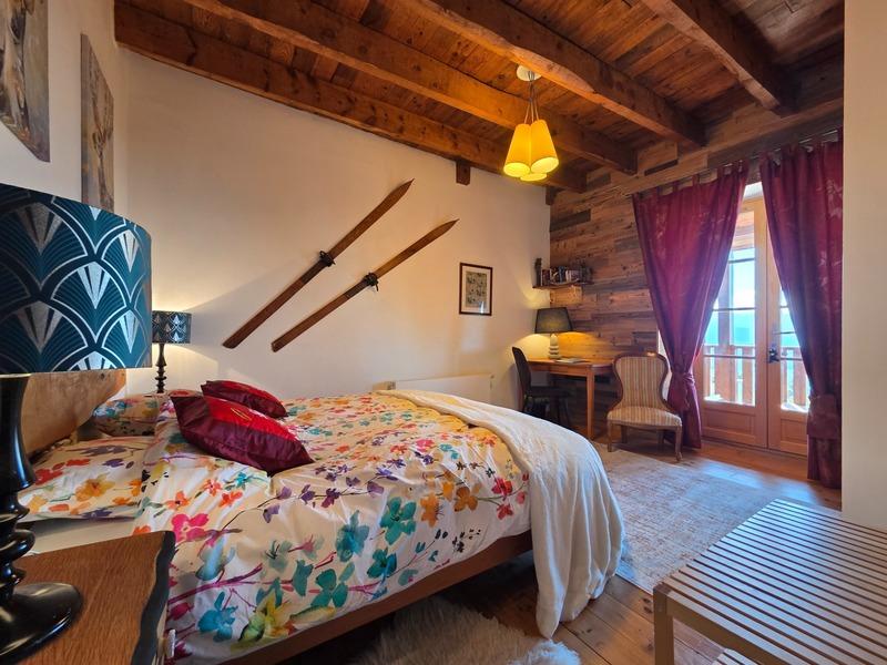 Maison - 400 m² - 12 pièces