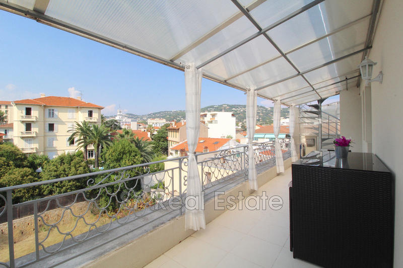 Appartement - 94 m² - 3 pièces