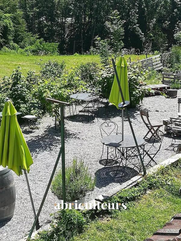 Maison - 433 m² - 16 pièces