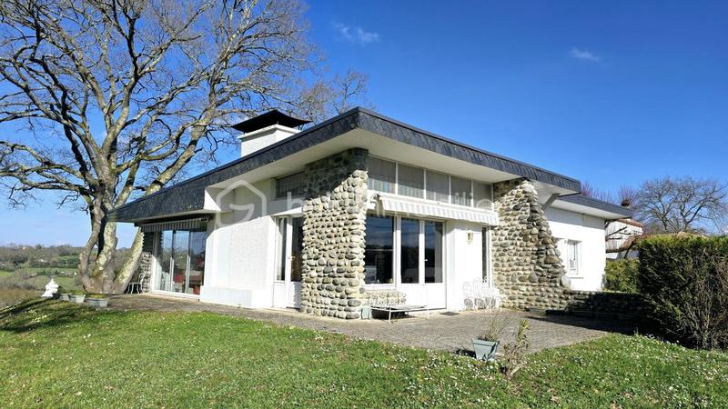 Maison - 153 m² - 5 pièces