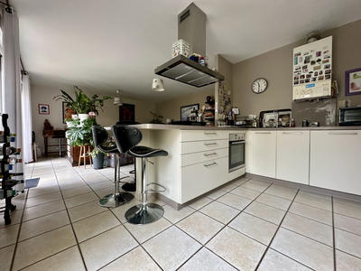 Appartement - 66 m² - 2 pièces