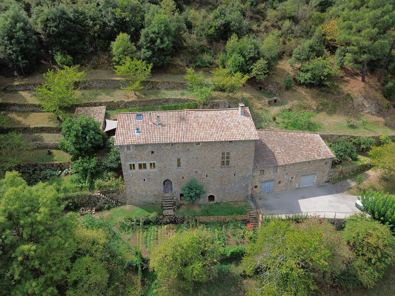 Maison - 285 m² - 10 pièces