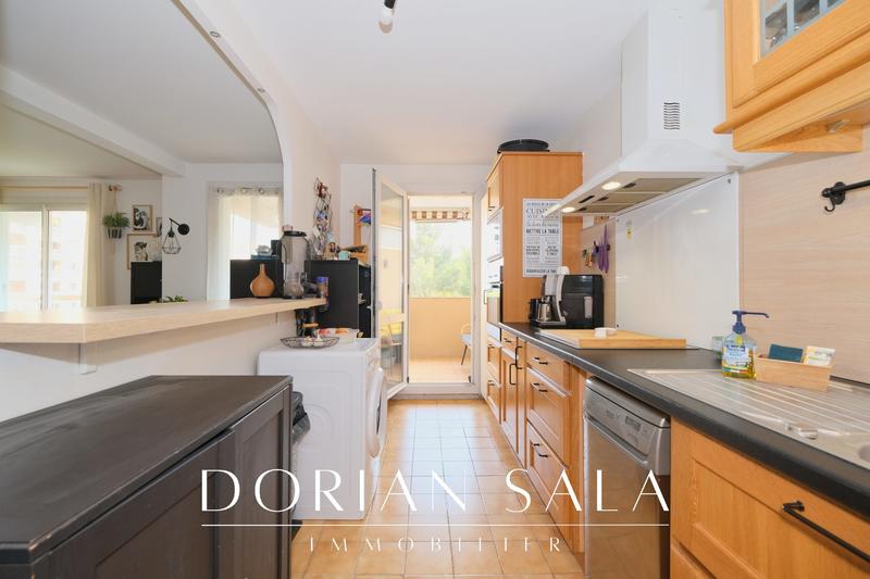 Appartement - 80 m² - 4 pièces