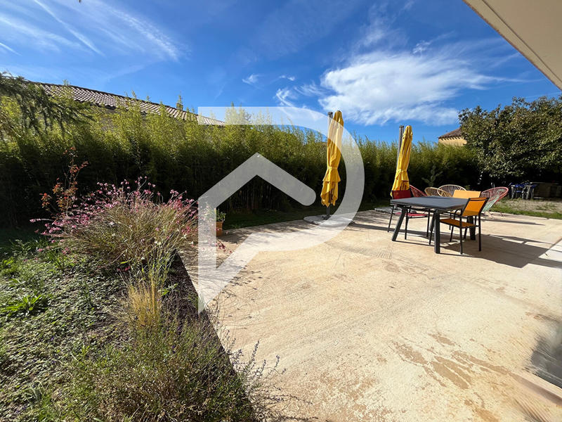 Villa - 243 m² - 5 pièces