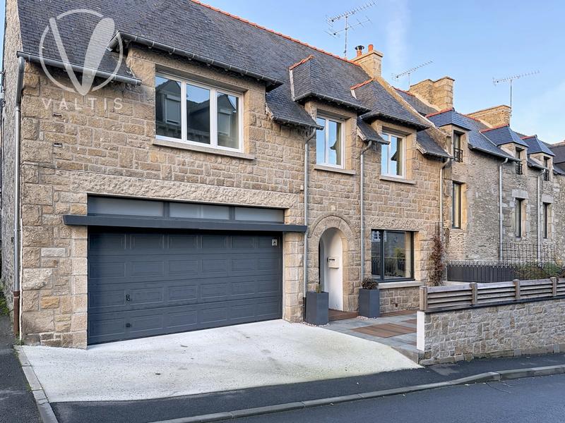 Maison - 137 m² - 6 pièces