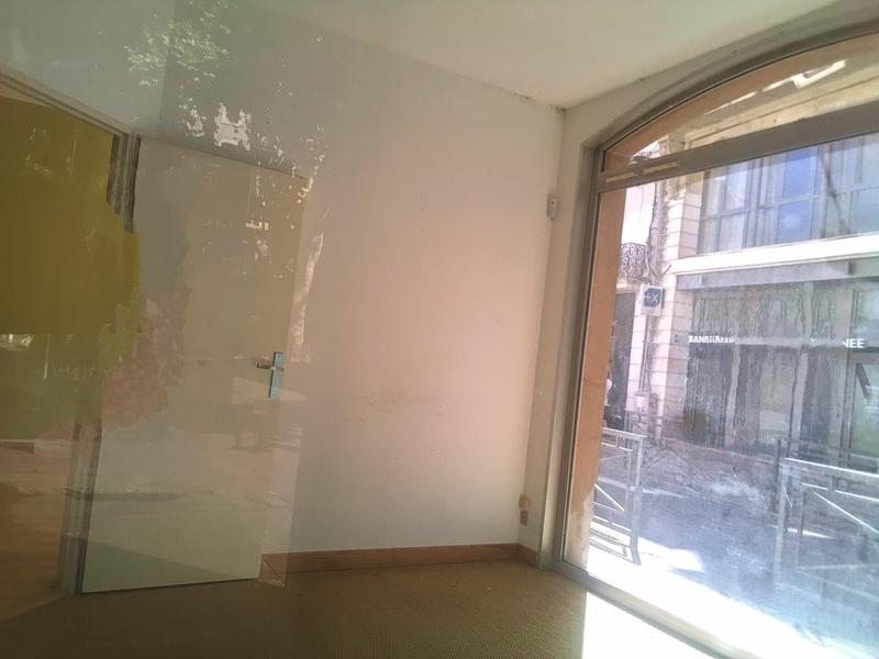 Local commercial - 135 m² - 5 pièces