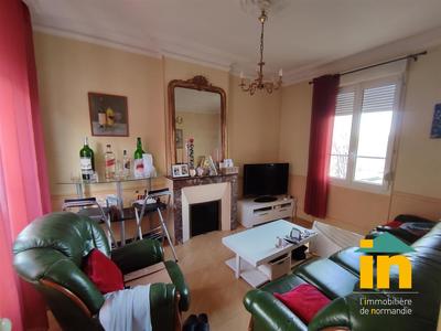 Maison de ville - 84 m² - 5 pièces