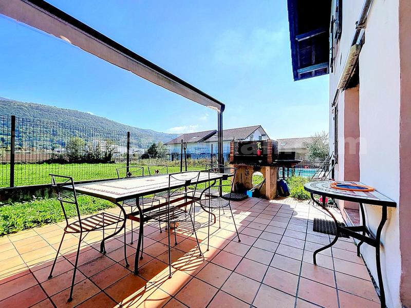 Corps de ferme - 238 m² - 7 pièces