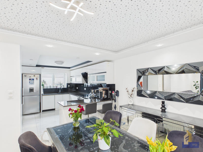 Maison - 82 m² - 4 pièces