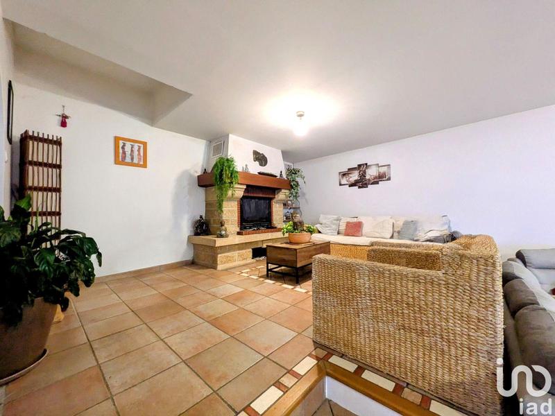 Maison - 267 m² - 7 pièces