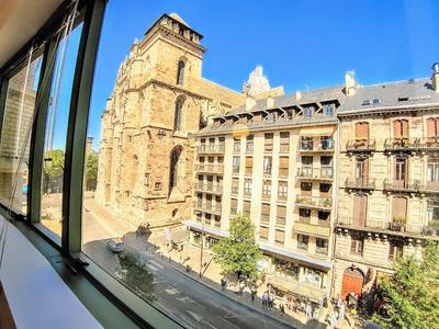 Appartement bourgeois - 176 m² - 4 pièces