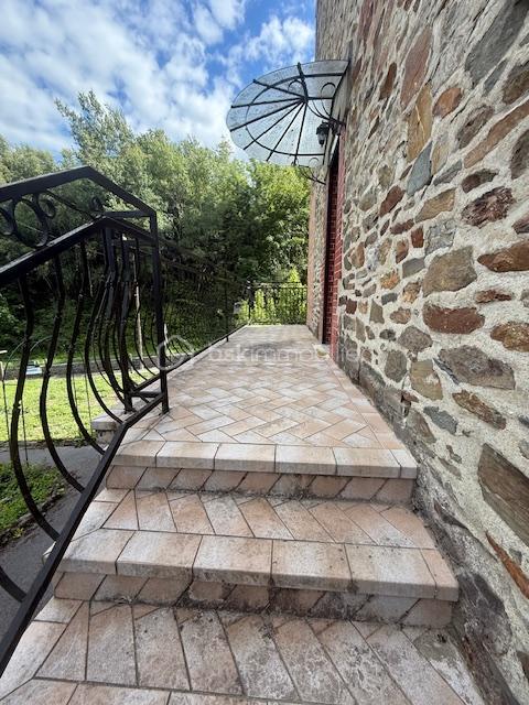 Maison de village - 90 m² - 5 pièces