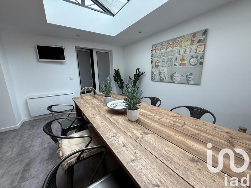 Maison - 208 m² - 6 pièces